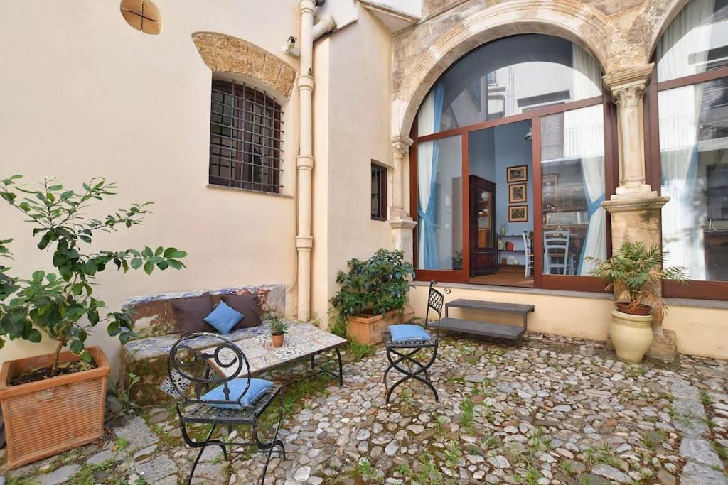 Iflat Agli Archetti Del Centro Apartment Palermo Bagian luar foto